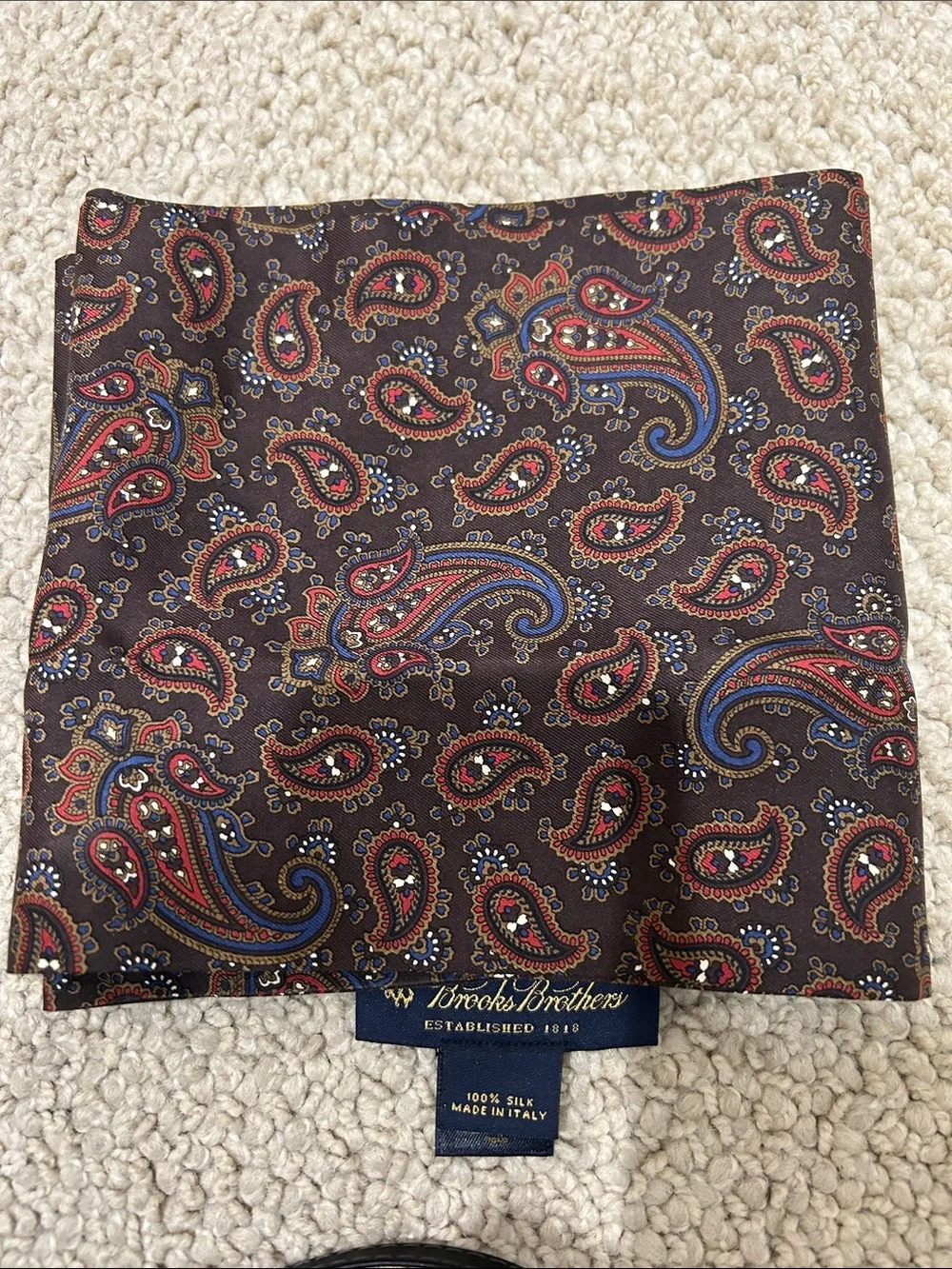 Brooks Brothers Paisley 100 percent Silk Men’s Scarf in Brown & Red & Blue.